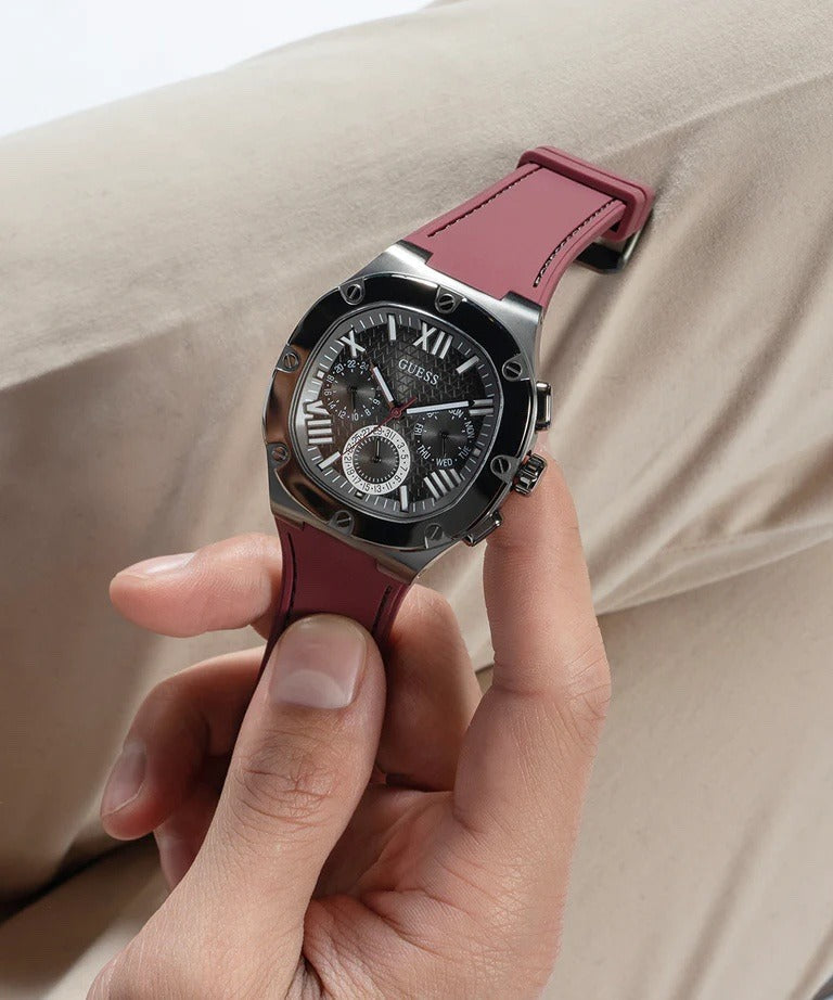 Original Guess men's watch with stainless steel grey balloon dial and silicone bracelet model GW0571G4