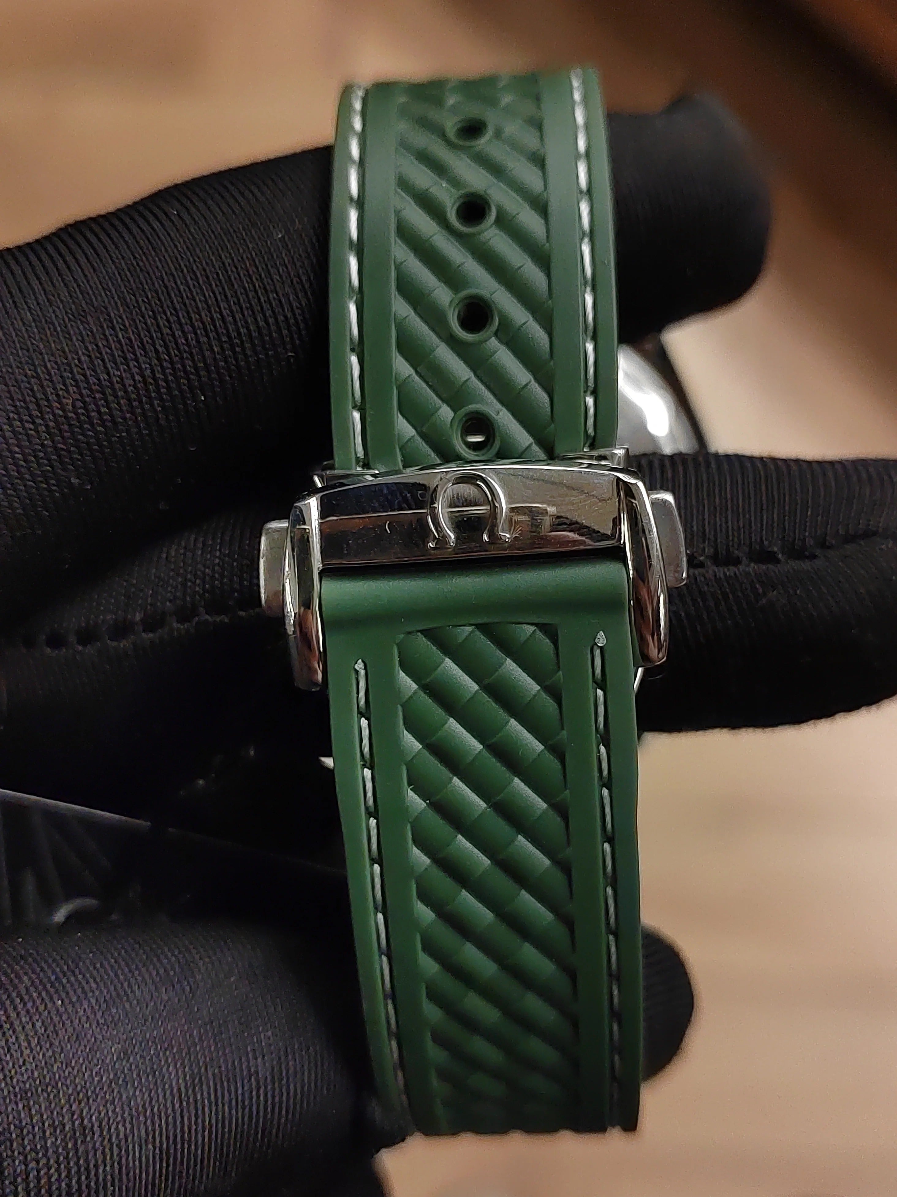 Omega Sea Master Rapper green men's watch