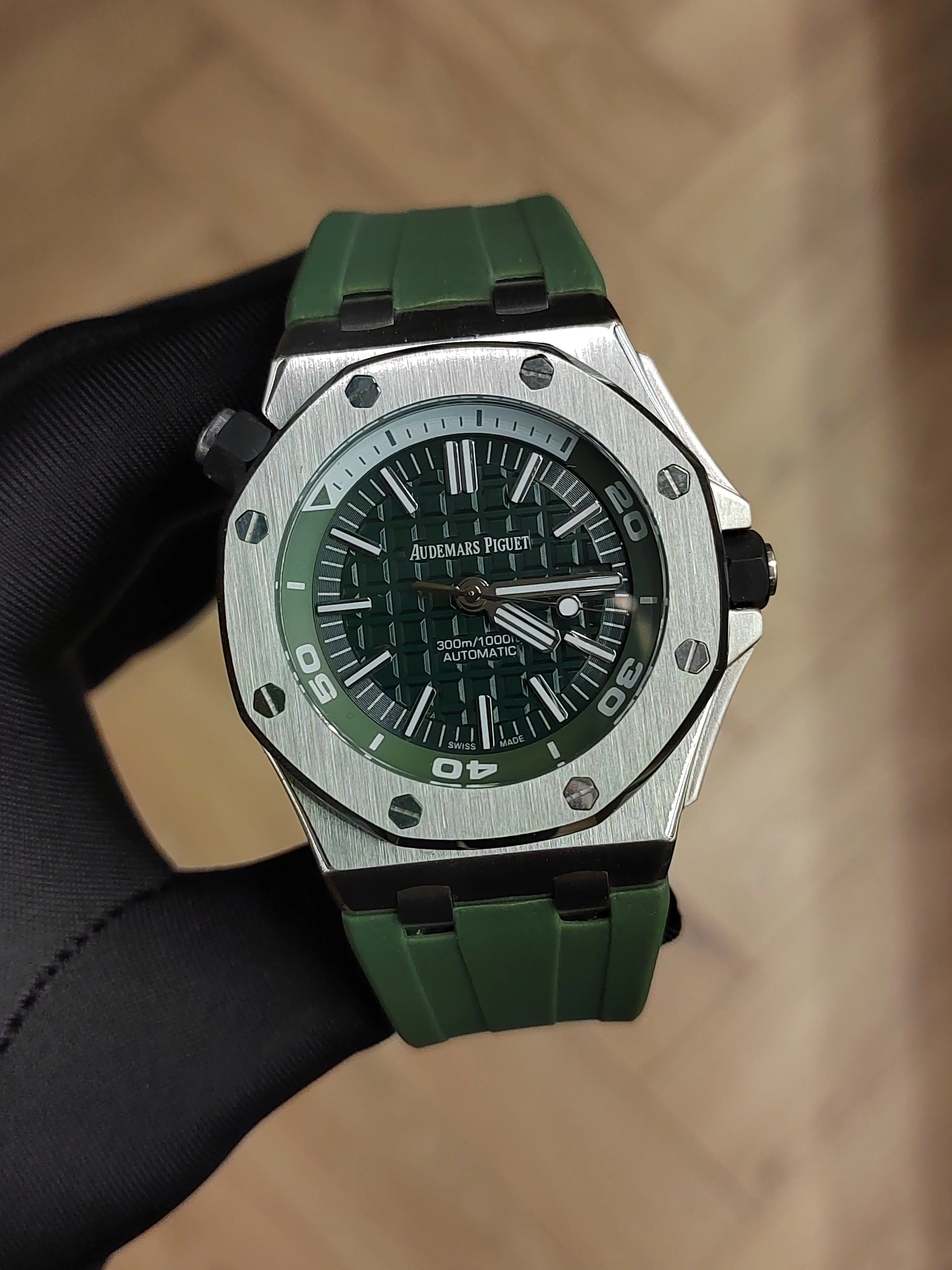 Audemars Piguet Royal Oak Offshore Diver 15710ST.OO.A052CA.01