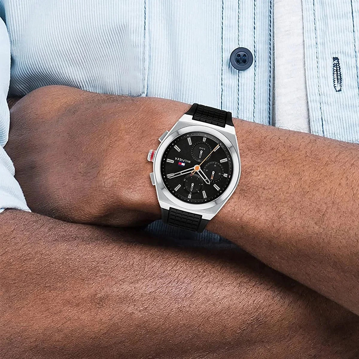 Genuine Tommy Hilfiger Men's watch with black balloon silicone bracelet model 1791898