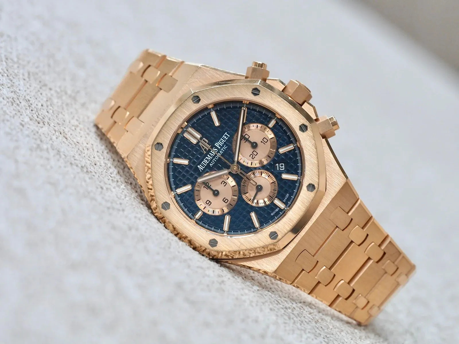 Men's Audemars Piguet Royal Oak gold dial Blue Watch